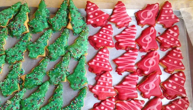 Pastelería La Golosa galletas verdes y rojas